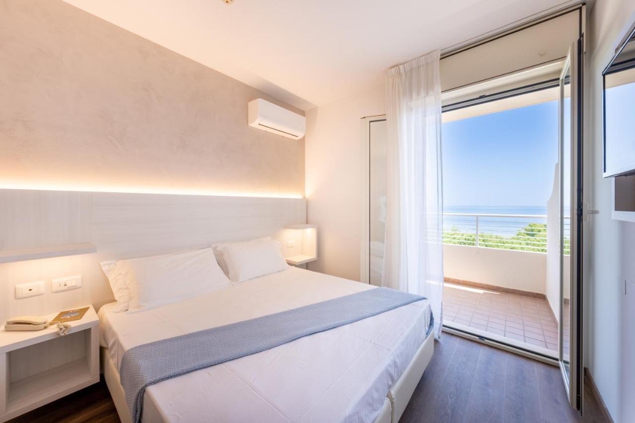 Hotel Corfù Pineto Esterno foto