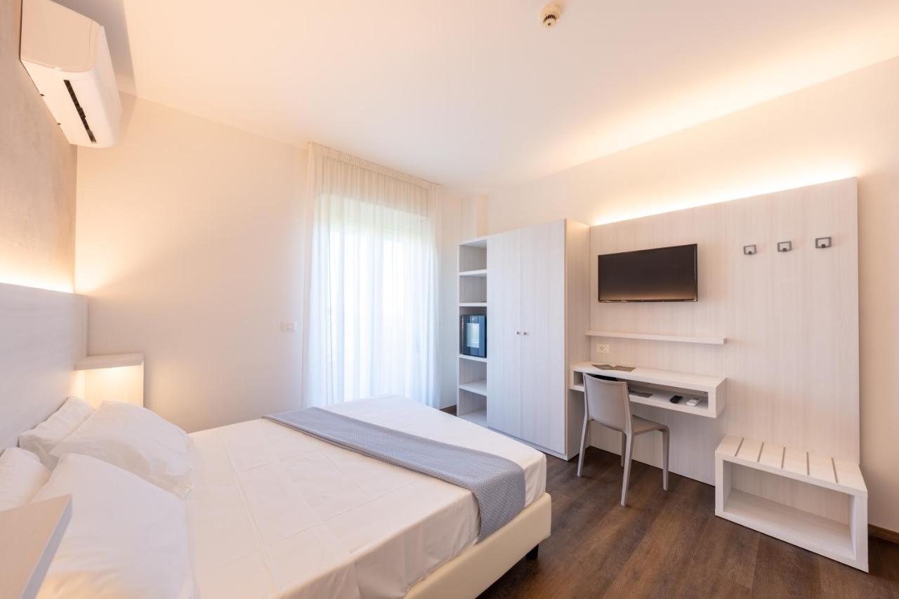 Hotel Corfù Pineto Esterno foto