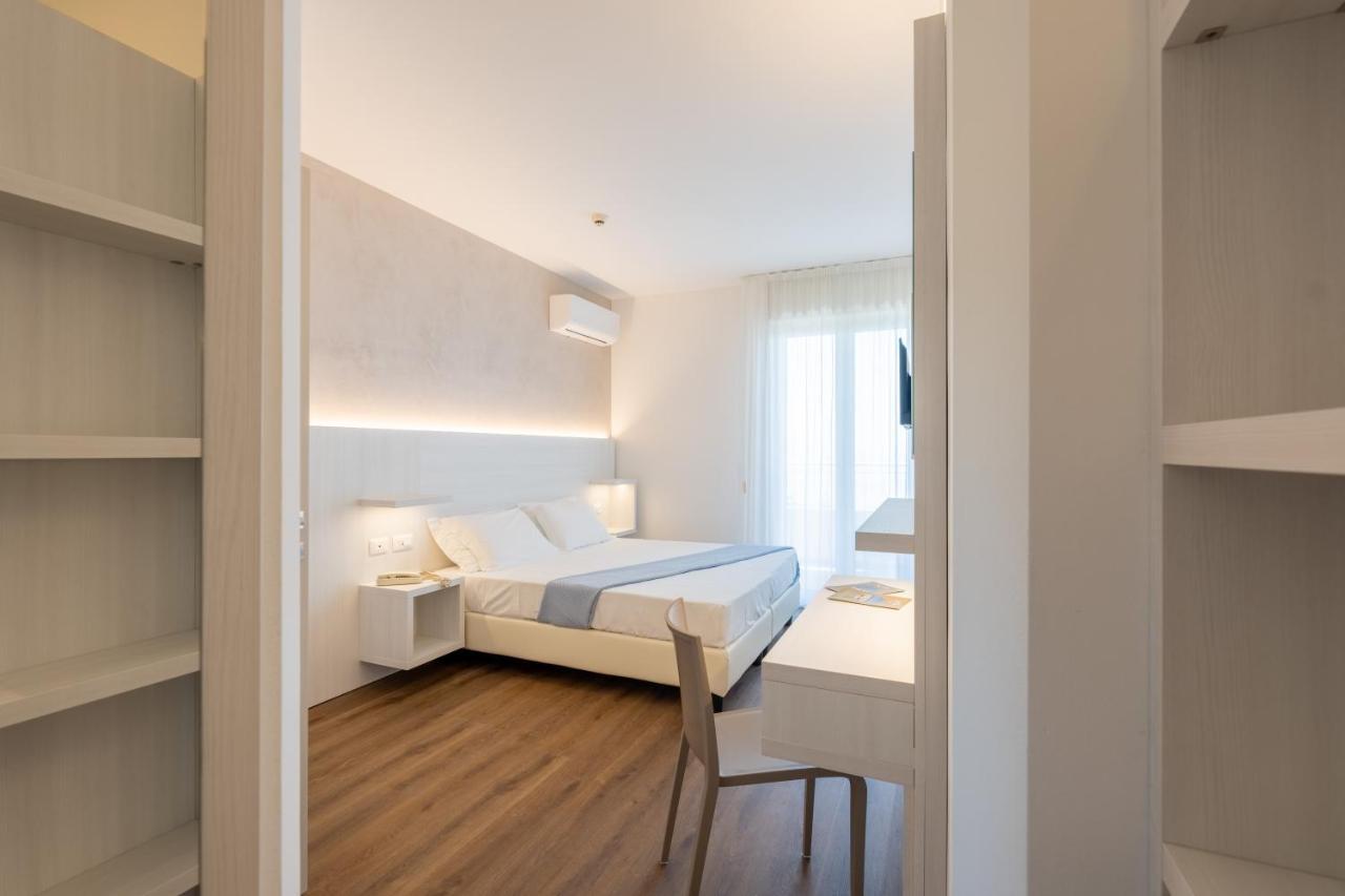 Hotel Corfù Pineto Esterno foto