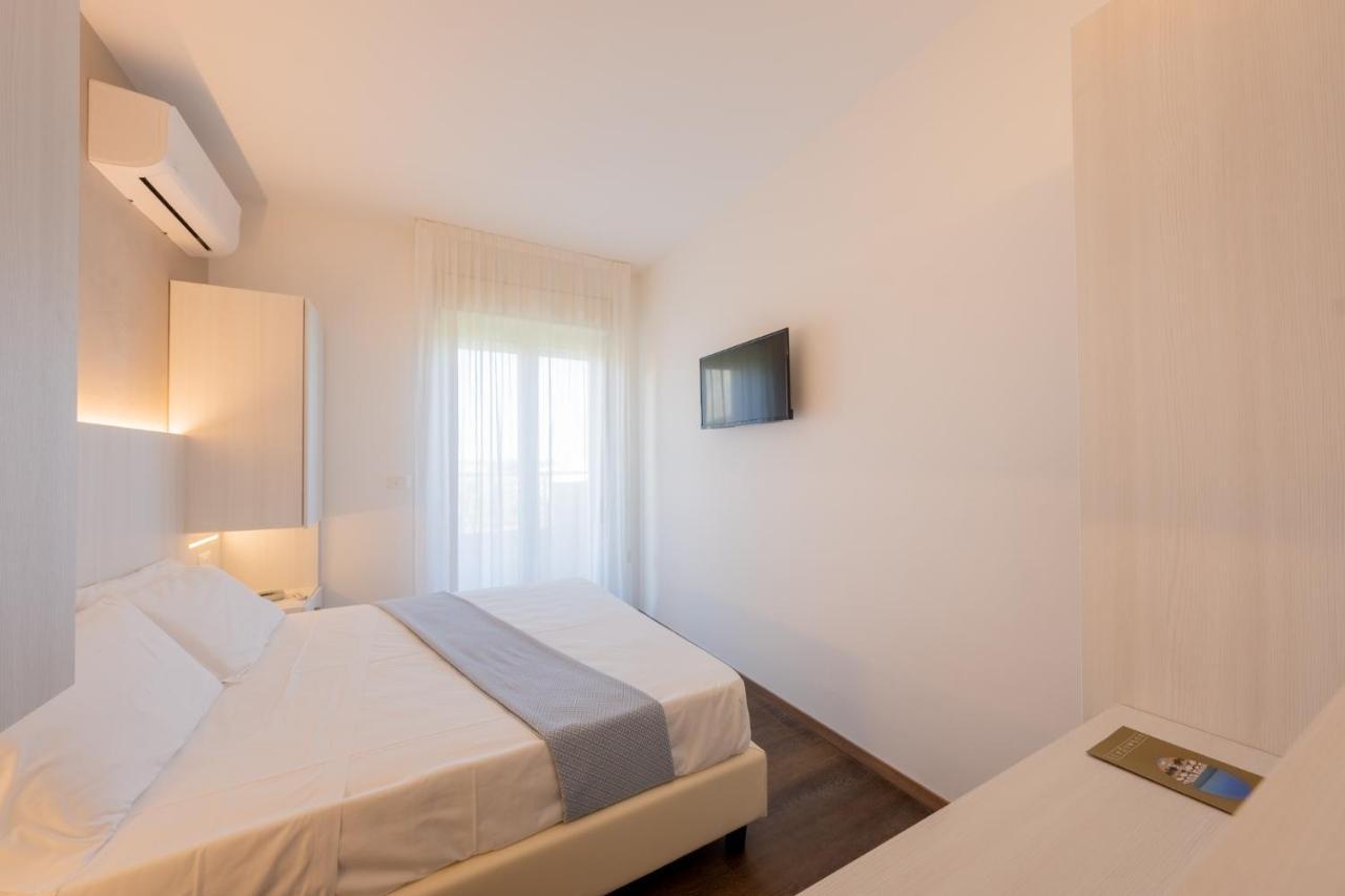 Hotel Corfù Pineto Esterno foto