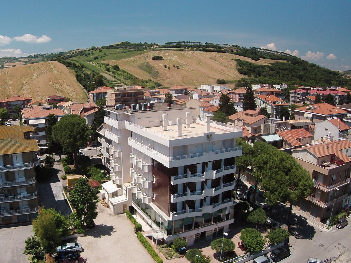 Hotel Corfù Pineto Esterno foto