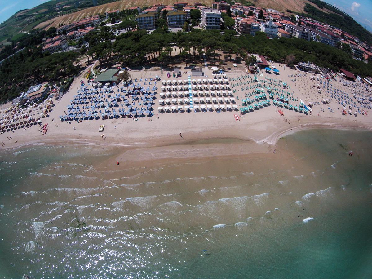 Hotel Corfù Pineto Esterno foto